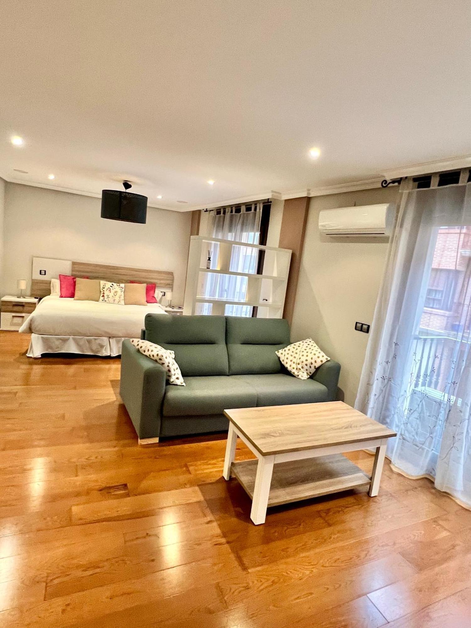 Apartamentos San Antonio Aranda de Duero Εξωτερικό φωτογραφία